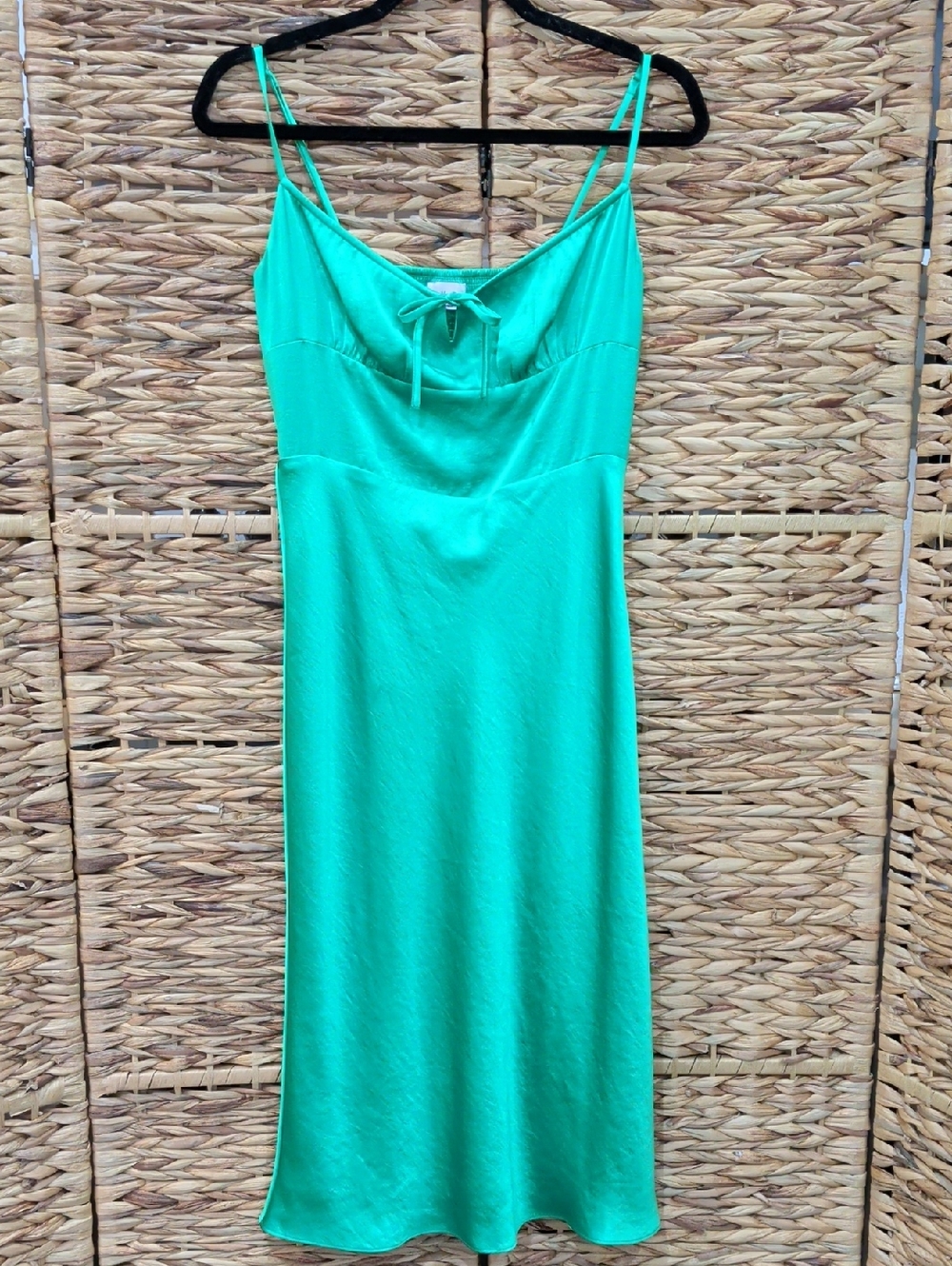 Aritzia Wilfred Emerald Green Slip Dress with Tie Front Bias Cut Size 4